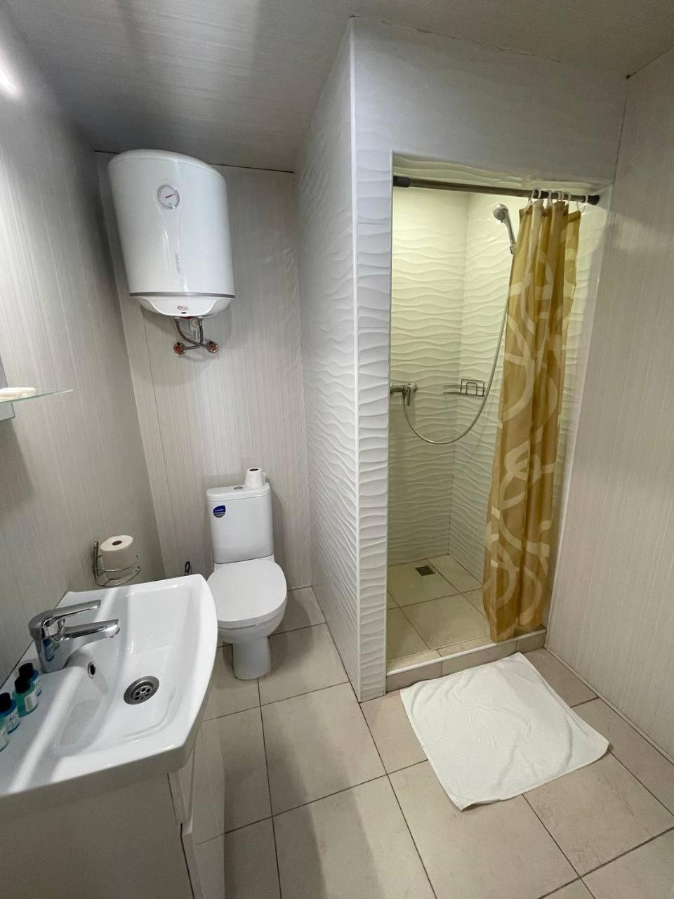 Спортохота Hotel Cherkasy Ngoại thất bức ảnh
